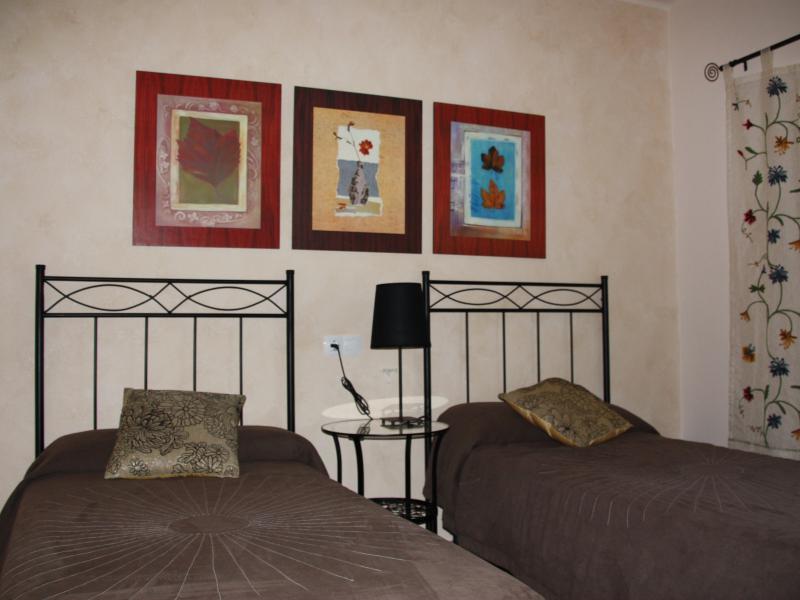 Hostal Rte. Elena Fuentes de Ebro Стая снимка